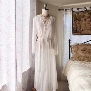 Elegant Vintage White Sheer Robe